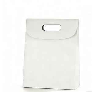 Bolsas de Papel Kraft Blancas Biodegradables y Reciclables Personalizables con Asas Troqueladas para Empacar Bocadillos y Productos Horneados - Product Image 1