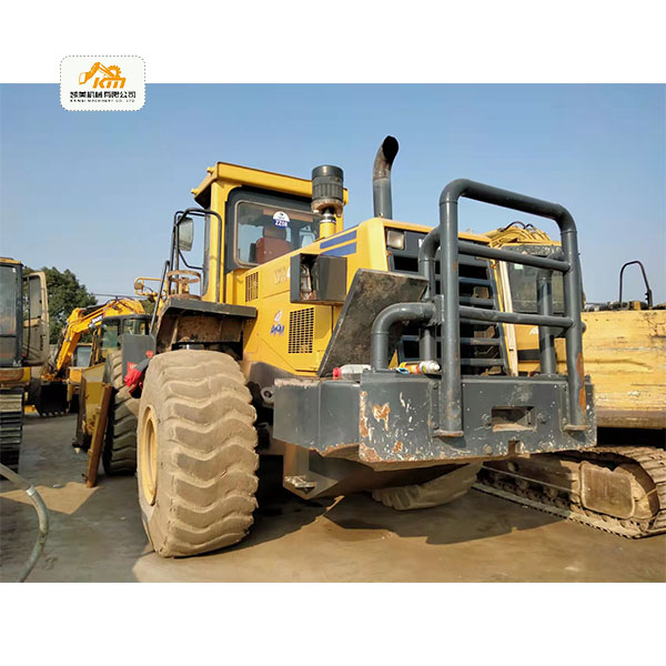 Подержанные колесные погрузчики, Землеройная техника komatsu Wa 470-3, продажа