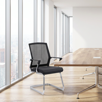 Chaise de bureau commerciale moderne avec cadre métallique, dossier en tissu maillé, base en forme d'arc, design minimaliste pour la maison, le bureau ou l'école