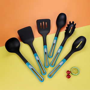 Juego de Utensilios de Cocina de Alta Calidad de 6 Piezas con Mangos de Nailon Plástico para Utensilios Antiadherentes para Cocinar en la Cocina - Product Image 3