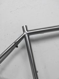 Cadre de vélo de gravier en titane <span class=keywords><strong>700C</strong></span> le plus récent avec conception de frein à disque à montage IS - Product Image 3