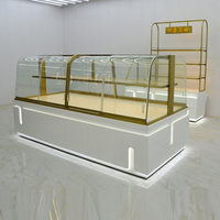 Présentoir de Boulangerie Métallique Personnalisable avec Éclairage LED, Écologique, Durable, Conception Robuste, Finition Vernie, Dos en Verre
