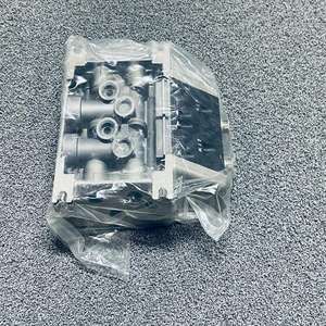 Vanne pneumatique d'origine SMC VV812-02-W03B-X17-XG - Product Image 3