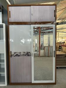 Modèles personnalisés <span class=keywords><strong>Porte</strong></span> <span class=keywords><strong>coulissante</strong></span> en acier Almirah Armoire à vêtements Casier <span class=keywords><strong>de</strong></span> rangement Armoire avec dessus Armoire en métal Chambre à coucher - Product Image 4