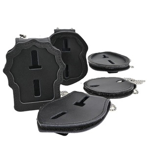Porta Tarjetas con Funda Protectora Negra Opaca, Impermeable y Ultraligera con Cadena Metálica para Uso Diario - Product Image 4