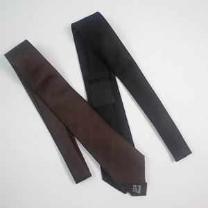 Cravate en soie jacquard tissée de luxe sur mesure avec logo personnalisé en gros, cravate à impression numérique pour hommes - Product Image 1