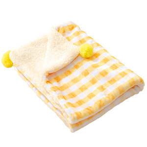 Утепленное фланелевое одеяло-плед для домашних животных: для кошек и маленьких собак, для использования в лежанках и клетках - Product Image 5