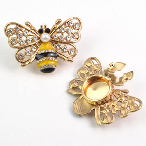 Mancuernillas de Aleación con Forma de Abeja y Diamantes de Imitación para Mujer, para Bodas, Compromisos y Eventos Empresariales - Product Image 1