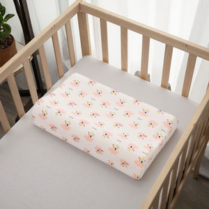 Prix d'usine Oreiller de cou rafraîchissant personnalisé en mousse à mémoire de forme, motif dessin animé marin géométrique, forme moulée réglable, orthopédique cervical 100% - Product Image 1