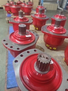 Moteurs hydrauliques à pistons Poclain à couple élevé, modèles MS05 et MSE05, performances à basse vitesse et haut rendement - Product Image 2