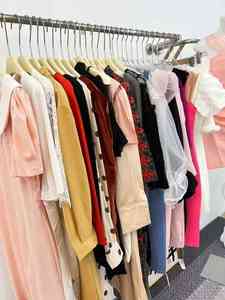 Monos de reventa de artículos a granel al por mayor para mujer, <span class=keywords><strong>Mono</strong></span> corto sin mangas con capucha de Color sólido, monos de mujer - Product Image 3