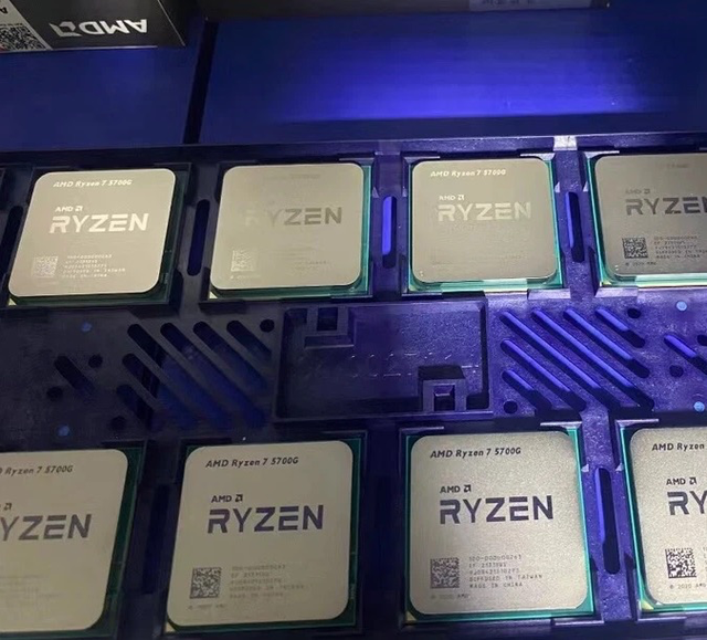 For for 7 5700G 8-Core 16-Thread AM4 Socket Desktop Processor with Radeon Graphics New Zen 3 Core Architecture