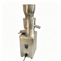 Commerciële roestvrijstalen elektrische fruitpersmachine, automatische fruitsapcentrifuge voor sinaasappel, appel, ananas, citroen