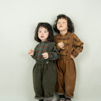 Vente en gros de vêtements pour bébés combinaison sans manches pour bébés salopette douce d'automne pour enfants bretelles pour garçons couleur unie
