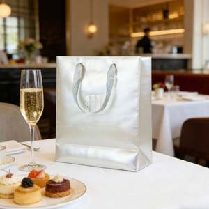 Bolsas de Papel Especial Plateado Personalizables con Asas, Reciclables para Regalos, Accesorios Pequeños y Compras - Product Image 6