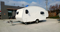 Caravane mobile tout-terrain MAICHE blanche pour 2 personnes, capacité de couchage, dimensions 450x210x260cm