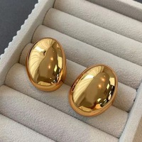 Grandes boucles d'oreilles géométriques en métal épais pour femmes Boucles d'oreilles européennes à la mode en or 18 carats Boucles d'oreilles en cuivre