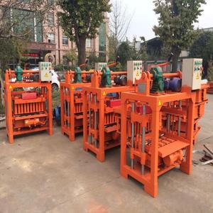 इंटरलॉक ईंट बनाने की मशीन कीमत स्वचालित खोखली ब्रेकिंग मशीन ईंट परत मशीन - Product Image 1