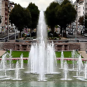 Espectáculo de Fuentes Musicales al Aire Libre, Fuente Danzante Grande y Colorida - Product Image 2