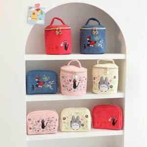 Petite trousse à cosmétiques en forme de seau, style japonais, avec broderie de Totoro et du chat noir Jiji, portable, pour femmes - Product Image 1