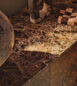 Aparador de Madera de Burl Personalizado, Mueble Buffet con Cubierta de Mármol Natural y Borde Curvo, Credenza de Almacenamiento para Sala de Estar, Villa, Hogar, Hotel - Product Image 2