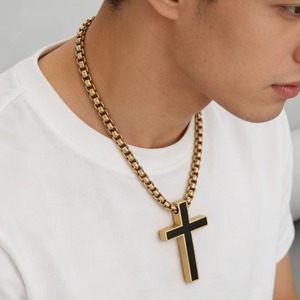 Collier avec pendentif croix épaisse en émail en acier inoxydable, bijoux religieux chrétiens minimalistes pour femmes et hommes, cadeaux de baptême et de confirmation - Product Image 6