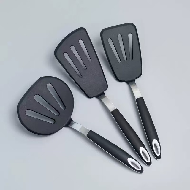 Wholesale Food Grade Silicone Turner Spatula, Non-scratch Flipping Spatula for Pancake Egg, Kitchen Cooking Tool