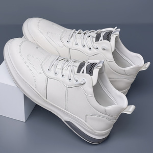 Zapatillas de Tenis Blancas Modernas para Hombre, Zapatillas Deportivas de Piel con Cordones y Forro de Algodón, Tendencia de Moda para Uso Diario en Todas las Estaciones - Product Image 1