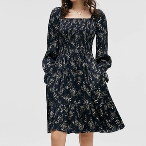 Robe mini pour femme à col carré, avec volants, élégante, sexy, vintage, bohème, pour la plage, anti-statique, imprimé papillons - Product Image 1