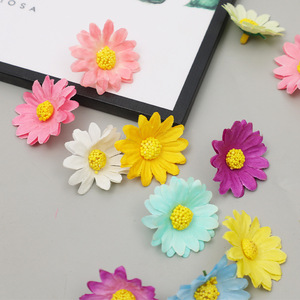 Têtes de fleurs de marguerites artificielles en soie, 3 cm de haut, simulation réaliste, décoration intérieure, accessoires de mariage - Product Image 3