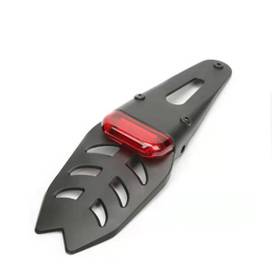 Luz Trasera para Motocicleta, Luz Trasera LED para Guardabarros Trasero de Motocicleta, Luz de Freno con Guardabarros Integrado - Product Image 6