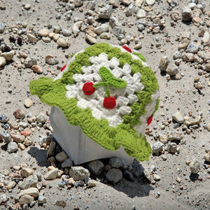 Sombrero de pescador de ganchillo hueco para mujer, estilo casual, para playa, con decoración de cerezas, tejido a mano, acrílico, transpirable, dulce - Product Image 3