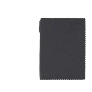 دفتر بغلاف أسود وجلدي لين بحجم a4 مع قلم، مع شعار محفور مخصص لحماية البيئة