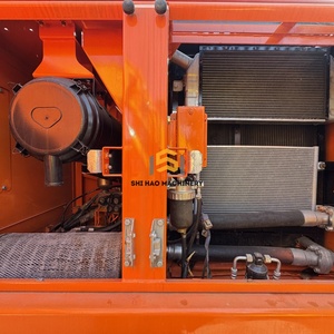 Excavatrice Doosan DX225LC-9C d'occasion, état quasi neuf (95%), capacité de la benne de 0,8 m³, poids opérationnel de 22,5 tonnes, moteur de 126 kW, boîte de vitesses et pompe. - Product Image 4