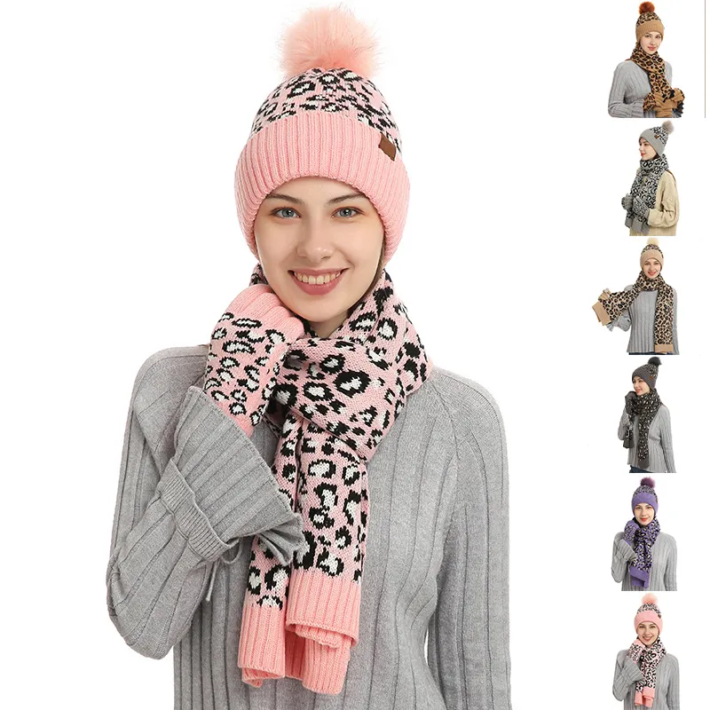 Женская модная зимняя теплая Вязаная Шапка-бини с леопардовым принтом, шарф и перчатки с помпоном из искусственного меха, 2021