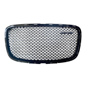 Calandre en nid d'abeille noire brillante pour Chrysler 300c Srt, amélioration du pare-chocs avant, plastique ABS, 2015-2023 - Product Image 1