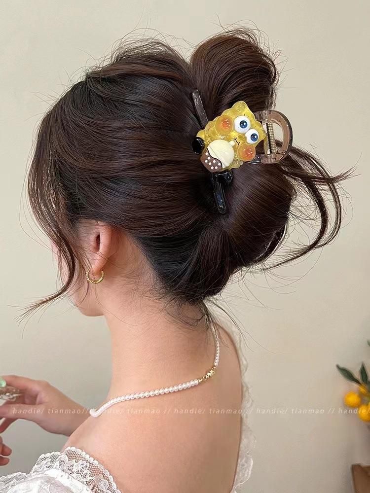 1 Sponge Bob drinking milk tea approximately 8cm