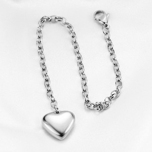 Pulsera de acero inoxidable con forma de corazón y cierre en O para mujer, regalo de joyería, color dorado, cadena ajustable, pulsera con dije. - Product Image 5