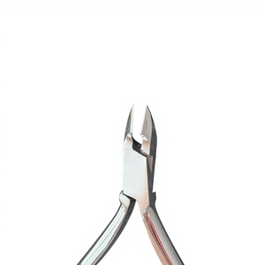 Kit de pédicure professionnel : Coupe-cuticules, pince à ongles en acier inoxydable, accessoires et outils de salon pour les doigts - Product Image 5