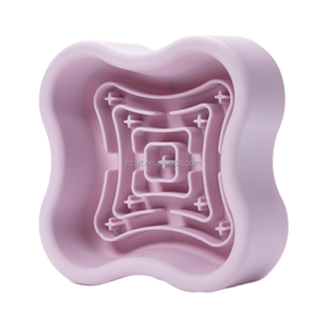 Eco-Friendly Fantasia <span class=keywords><strong>Pet</strong></span> Dobrável <span class=keywords><strong>Silicone</strong></span> Tigela De Alimentação Fácil de Limpar Travel <span class=keywords><strong>Bowl</strong></span> para Uso Ao Ar Livre Universal para Cães e Gatos - Product Image 3