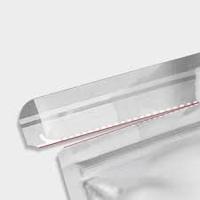 Machine de perforation laser industrielle pour film d'emballage souple, avec ligne de déchirement facile et micro-perforation EasyOpen pour sachets PET, PE, BOPP, CPP