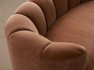 Divano in Stile Moderno per Soggiorno, in Legno Massello, con Cuscini Morbidi in Tessuto, Modulare e Personalizzabile - Product Image 2