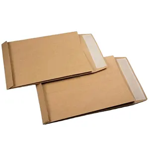 抗撕裂 A4 B4 C4 C5 棕色牛皮纸角撑板口袋剥离和密封信封