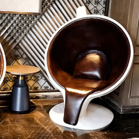 Sièges modernes pour les cafés et salons de thé - Chaises, canapés et sculptures décoratives en plastique renforcé de fibres de verre