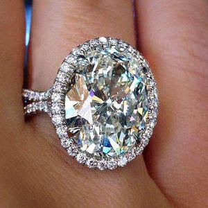 Anello F1485 con Diamante Naturale Taglio Ovale, Gioiello Classico da Donna per Fidanzamento - Product Image 2