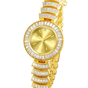 Montre pour femme en cristal de quartz de luxe, cadran rond étincelant, bracelet en cuir délicat - Product Image 6