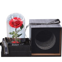 Cadeaux de Noël et de la Saint-Valentin en gros, rose éternelle conservée dans un dôme en verre