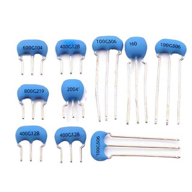 CSTLS8M00G53-B0 4M 6M 8M 10M 16M 20MHZ Directly inserted ceramic crystal oscillator 3-pin DIP-3....