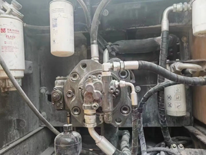 Pelle sur chenilles Volvo EC240 d'occasion modèle 2020 en bon état composant de noyau de moteur Isuzu d'occasion seau de 1,2 mÂ ³ 24 tonnes - Product Image 4