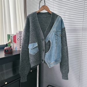 Grosir Butik 2026 Musim Gugur dan Dingin Desain Fashion Terbaru <span class=keywords><strong>Sweater</strong></span> Wanita Rajut Model Dua Lapis Denim Sambung - Product Image 1